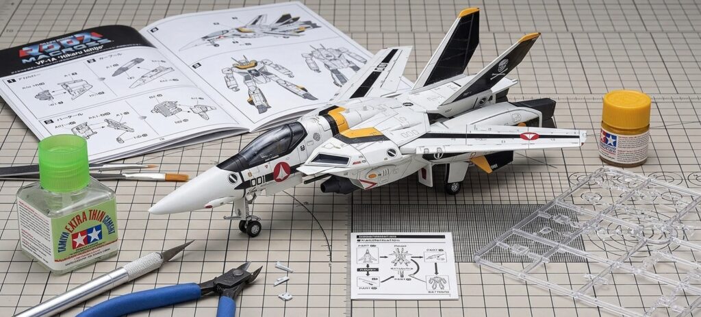 #3: 1/72 VF-1 Valkyrie (Macross Series)