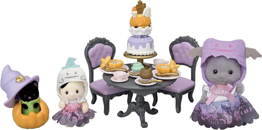 Featured Halloween item 3: Collector's figure or mascot that completes your display (pid/82348)